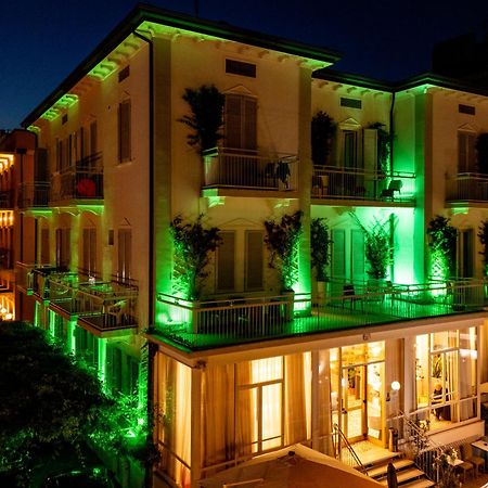 Hotel Italia Boutique リミニ エクステリア 写真