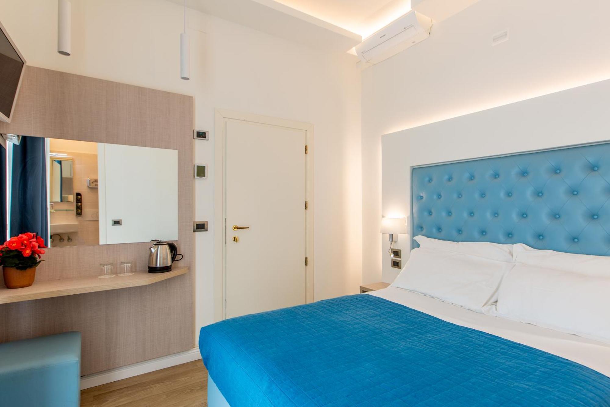 Hotel Italia Boutique リミニ エクステリア 写真
